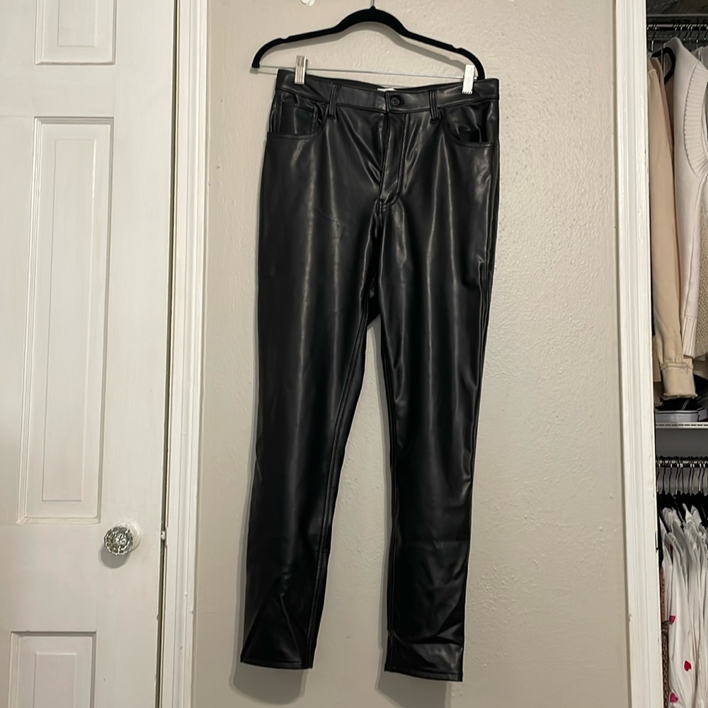 Leather skinny pants